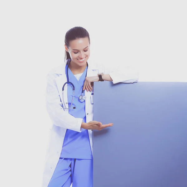 Жінка-лікар з чистим щитом — стокове фото