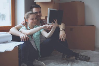 Çift katta oturan ev taşıma