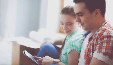 Çift katta oturan ev taşıma