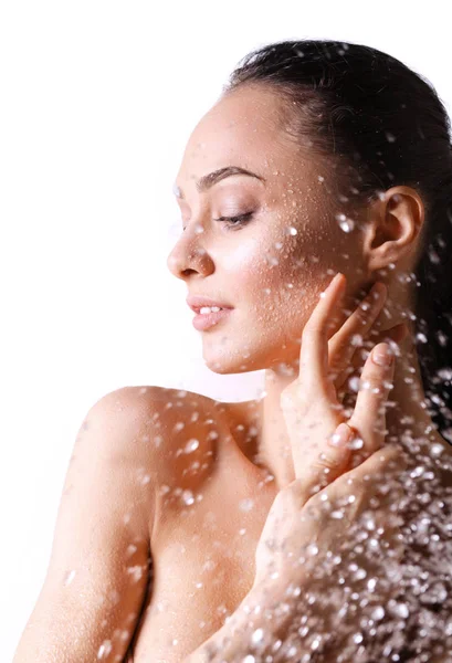 Young beautyful woman under shower in bathroom. — Stock Photo, Image