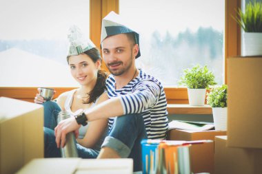 İki katta oturan ev taşıma. Çift