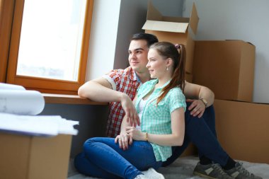 İki katta oturan ev taşıma. Çift