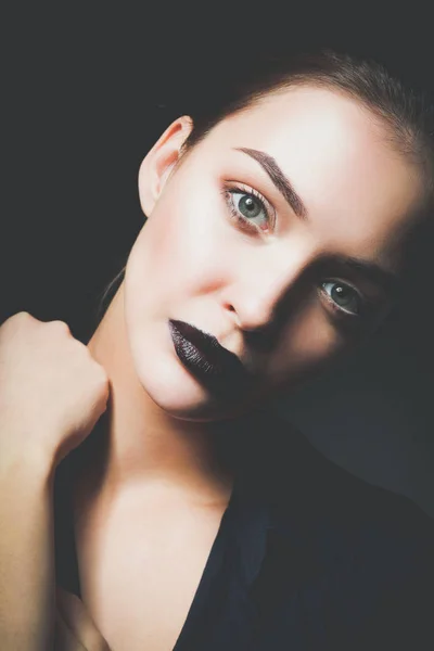 Portrait of a beautiful woman with necklace — Stock Photo, Image