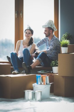 İki katta oturan ev taşıma. Çift