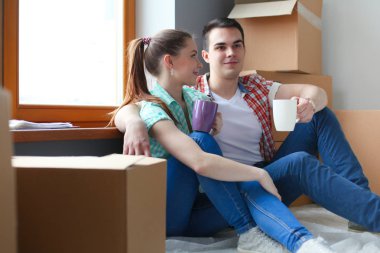 İki katta oturan ev taşıma. Çift