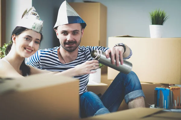 İki katta oturan ev taşıma. Çift