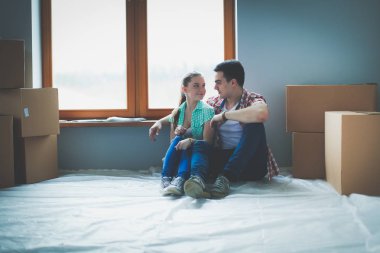 İki katta oturan ev taşıma. Çift