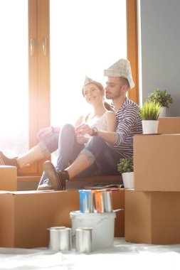 İki katta oturan ev taşıma. Çift