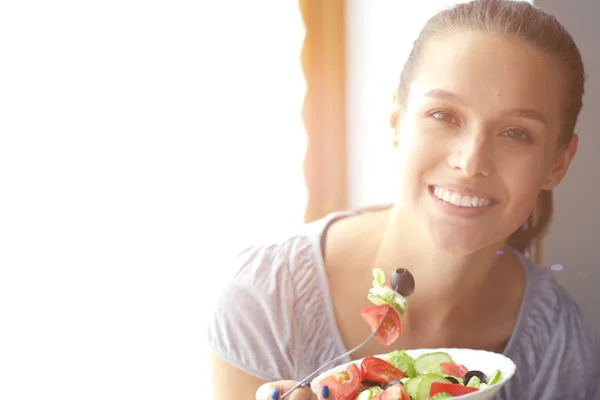 A beautiful girl eating healthy food. Beautiful girl — Stock Photo, Image