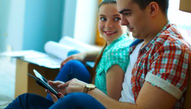 Çift katta oturan ev taşıma