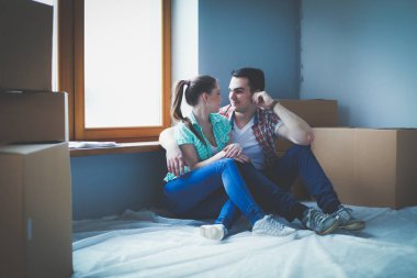 İki katta oturan ev taşıma. Çift