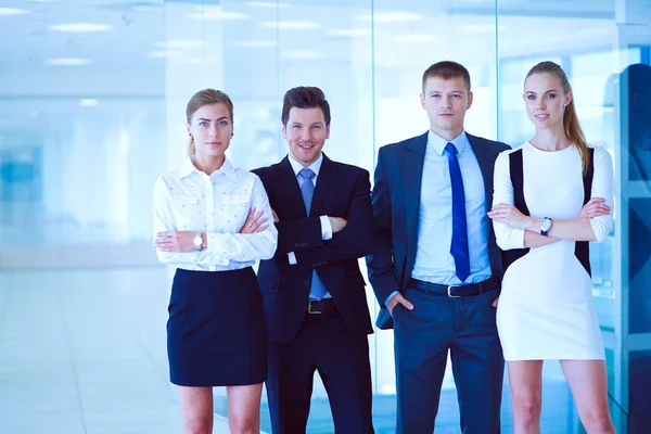 Happy business-team visar tummen i office. Happy business-team — Stockfoto