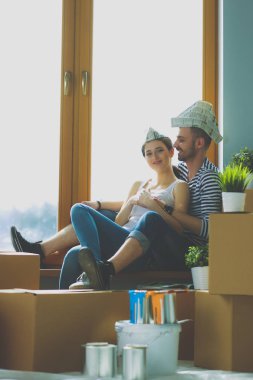 İki katta oturan ev taşıma. Çift