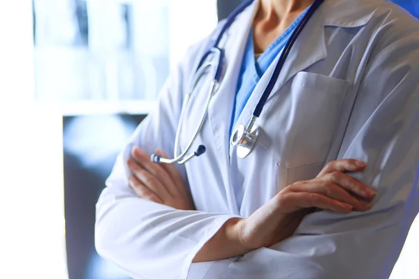 Image of attractive woman doctor looking at x-ray results. — Stock Photo, Image