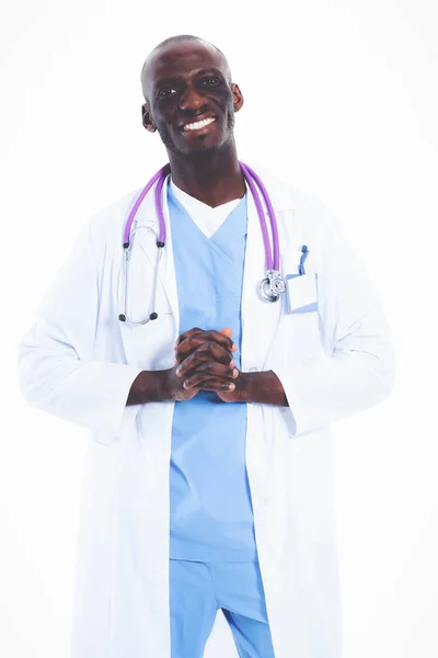 一个站在白色背景上的医生的画像。医生。诊所 — 图库照片