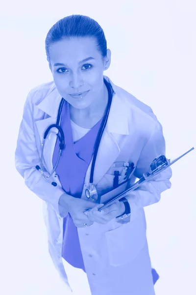Female doctor with clipboard. Woman doctor — Stock Photo, Image