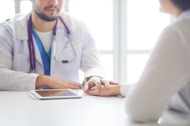 hasta ve doktor ilaç reçete kapat