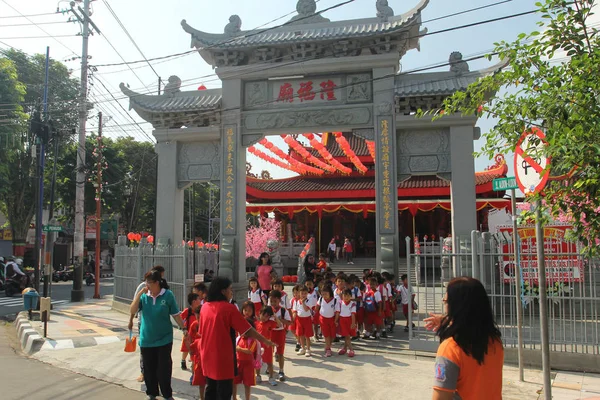 The atmosphere of preparation for the Chinese New Year celebrati — 스톡 사진