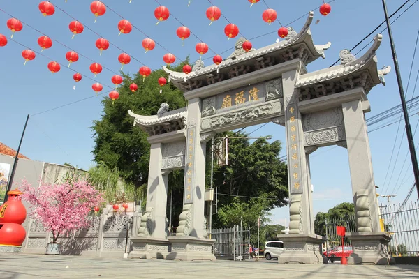 L'atmosphère de préparation pour les célébrations du Nouvel An chinois — Photo