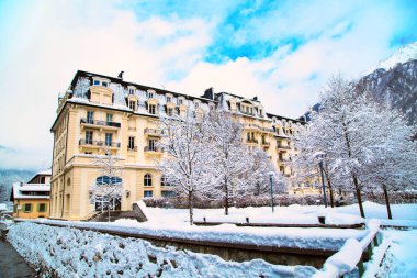 Güzel Fransız Alpleri, Fransa Chamonix kasabasında bina