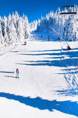 Kopaonik, Sırbistan, teleferik, yamaç, insanlar Kayak Kayak