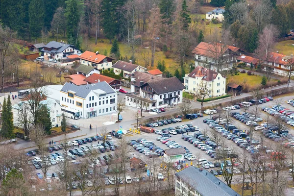 Gemalte bayerische Traditionshäuser in der Nähe von Neuschwanstein in den bayerischen Alpen — Stockfoto