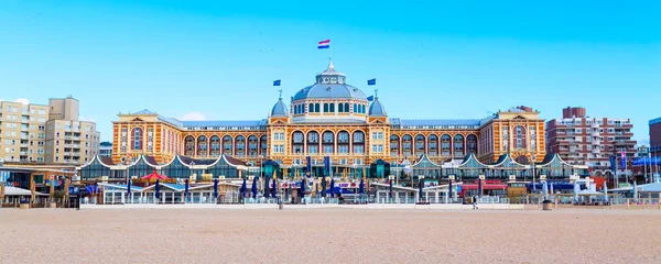 유명한 그랜드 호텔 브레다 넓은 Scheveningen 비치, 헤이그, 네덜란드 — 스톡 사진