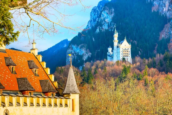 Famous bavaria landmark Neuschwanstein Castle in Germany — Stock Photo, Image