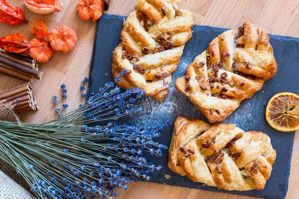 Marple i pecan plait ciasta — Zdjęcie stockowe