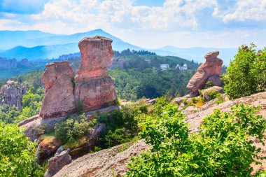 Yüksek cliff, yatay, kayalar, Belogradchik, Bulgaristan