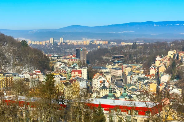 Karlovy Vary antenn panoramautsikt, Czekh Republiken — Stockfoto