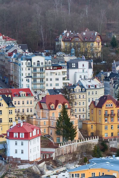 Luchtfoto panorama-view van Karlovy Vary, Tsjechië — Stockfoto