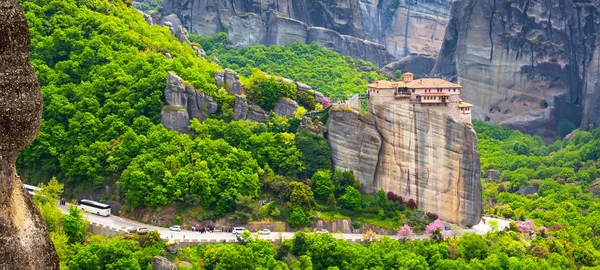 Meteora monastery on the high cliff, Greece — Stock Photo, Image