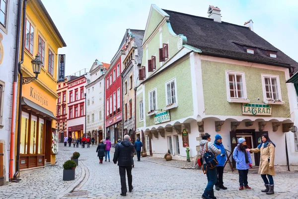 Cesky Krumlov történelmi városközpont utcára néző — Stock Fotó