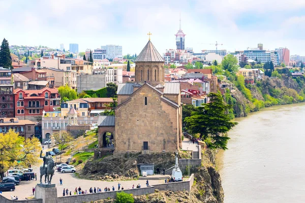 Tbilisi, Georgien antenn stadssilhuetten med gamla traditionella hus — Stockfoto