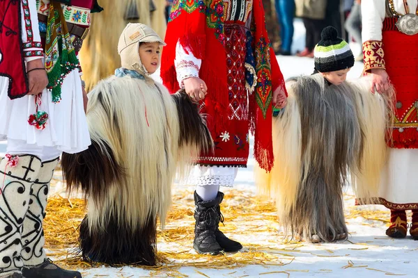 geleneksel Kukeri kostüm festival Bulgaristan