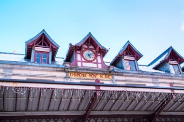 Panorama arka plan Chamonix tren istasyonu, Mont Blanc, Fransa ve dağ zirveleri
