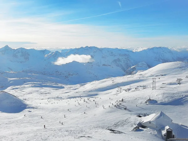 Les2alpes ski resort hellingen luchtfoto, Frankrijk — Stockfoto