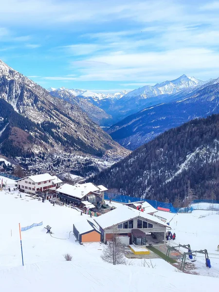 Pistes van het skigebied Courmayeur, Italië — Stockfoto