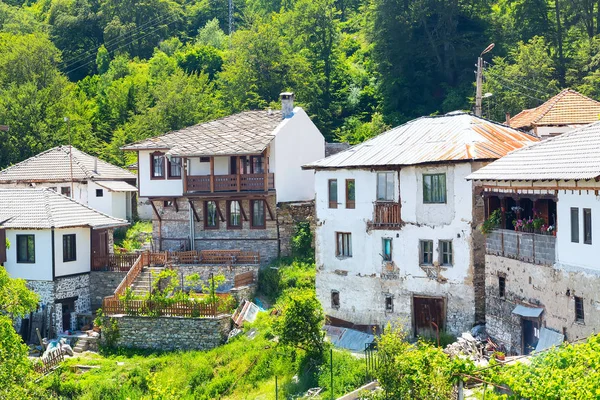 ブルガリアの村の家ビュー — ストック写真