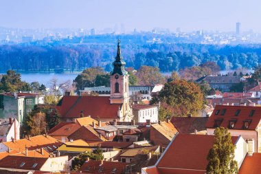 Kilise kulesi Belgrad'da Zemun, panoramik