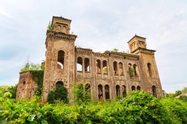 Vidin, Bulgaristan'bina eski yıkık Sinagogu