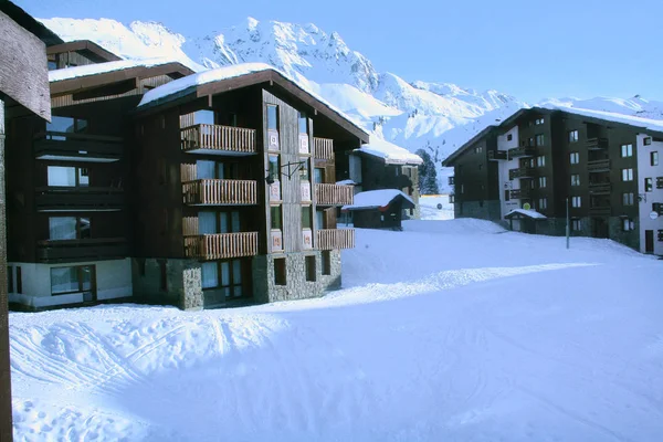 Belle Plagne ski resort miasto i stoki, Francja — Zdjęcie stockowe