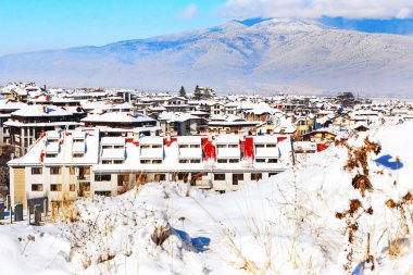 Bansko, Bulgaristan kar çatılar panorama evleri
