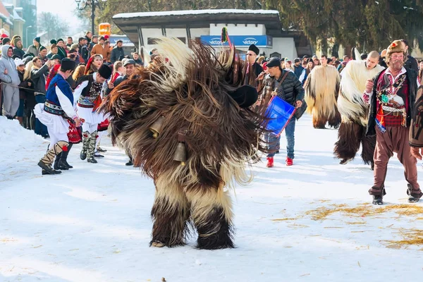 Tradiční festival Kukeri kostým v Bulharsku — Stock fotografie