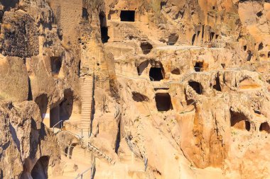 Vardzia mağara Manastırı ve şehir kaya, Georgia