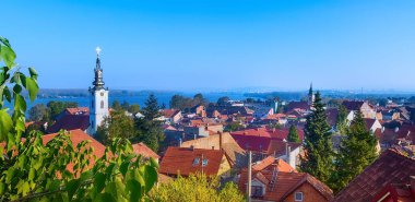 Kilise kulesi Belgrad'da Zemun, panoramik