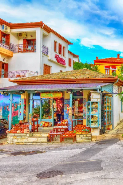 Различные сувениры в греческом магазине подарков, Греция — стоковое фото