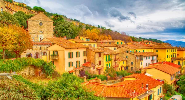 A nézet a Tuscany város, Cortona, Olaszország — Stock Fotó