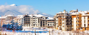 Evler ve kar dağlar Bansko, Bulgaristan